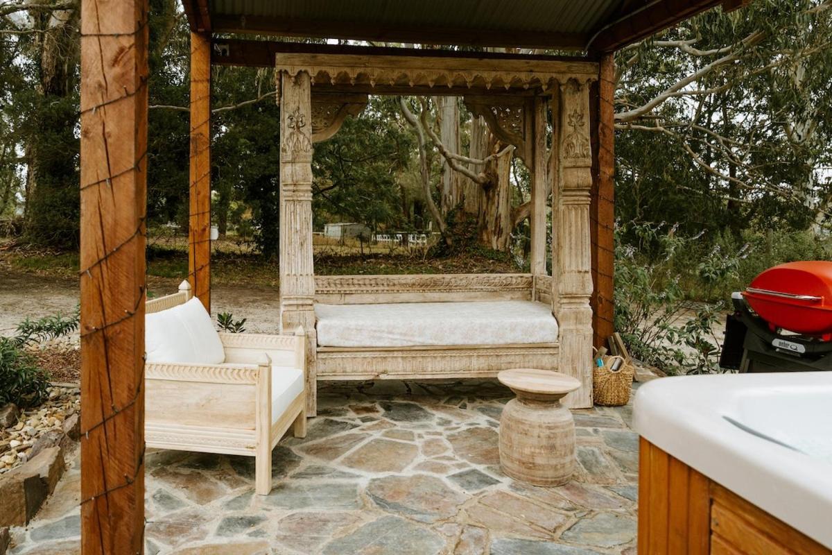 The Temple - Country Farm Retreat Villa Launching Place Exteriör bild