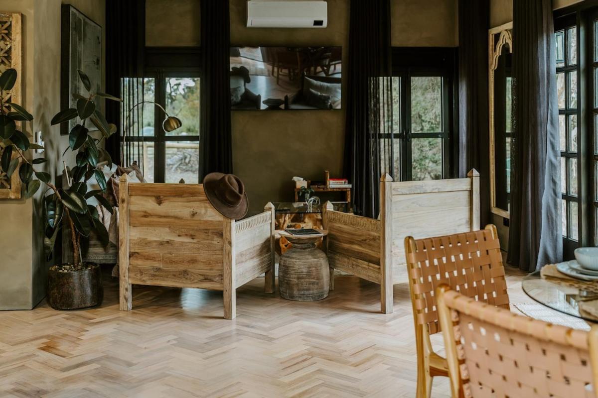 The Temple - Country Farm Retreat Villa Launching Place Exteriör bild